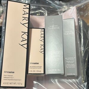 Mary Kay Timewise Skincare Set - Cream and Gray Packaging